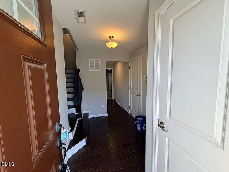 112 Brier Summit Pl — Photo 2