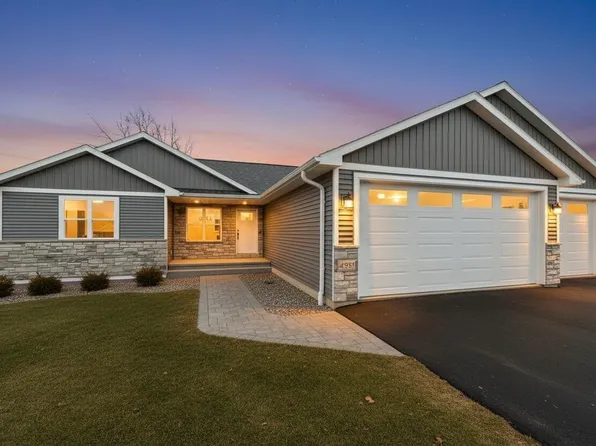 4981 Water Mint Ct, Green Bay, WI 54313