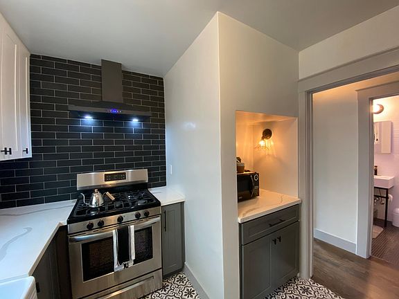4th image of 317 N Palm Ave #317