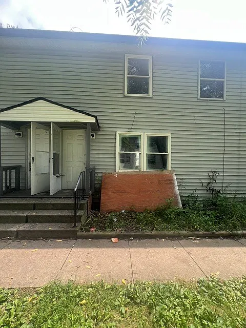 9544 Cloverleaf Rd — Photo 2