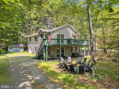301 Wyomissing Dr, Pocono Lake, PA, 18347