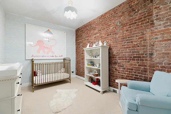 Sold by Compass | media 23