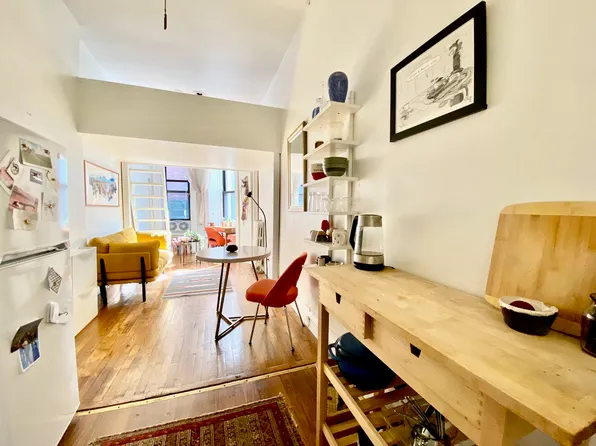 103 West 70th Street image 1 of 9