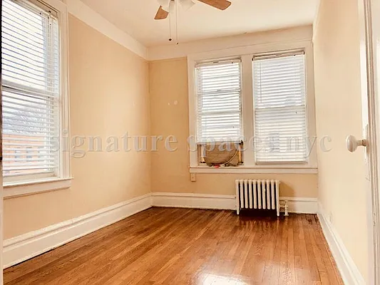 Rented by Signature Spaces NYC Corp | media 25