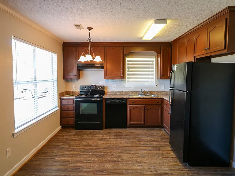 43 Shaley St #A — Photo 3