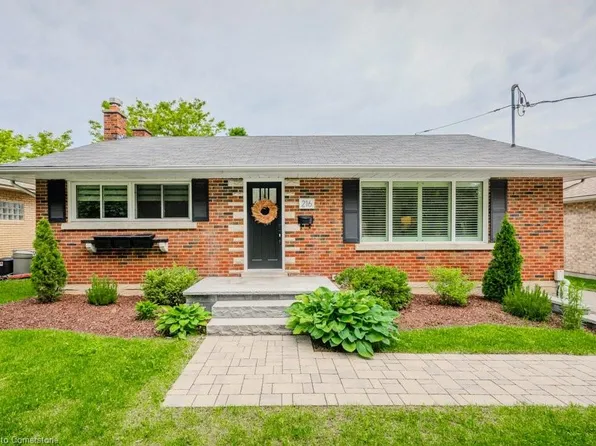 216 Rodney St, Waterloo, ON N2J 1G5