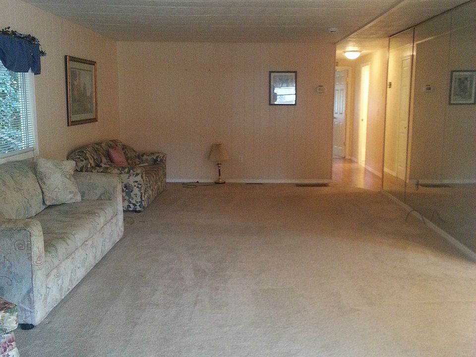 1st image of 100 Barefoot Trl