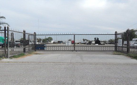 2nd image of 1040 High Lowe Dr