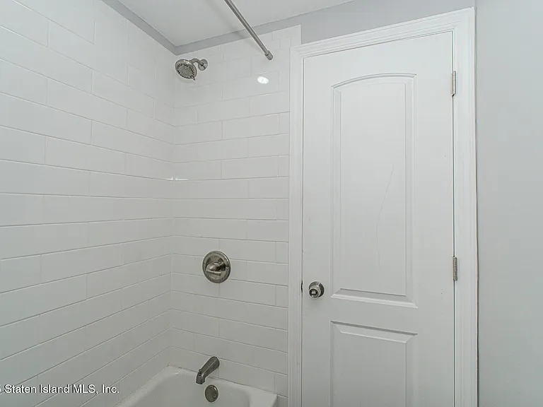 1255 Bay St #1 — Photo 11