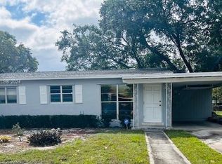 225 Davis Rd, Palm Springs, FL 33461