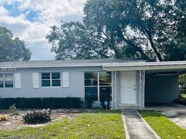 225 Davis Rd, Palm Springs, FL 33461