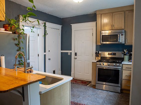 3rd image of 1130 Sigsbee St SE #1