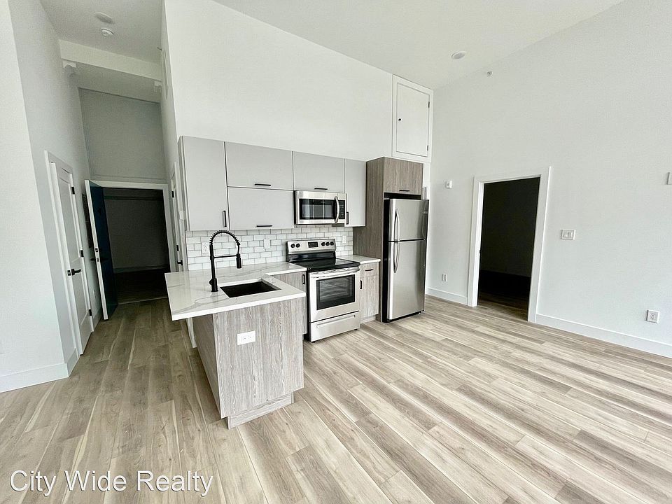 1st image of 2826 Salmon St #G110