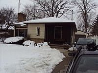 2nd image of 15463 Edgewood St