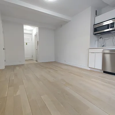 Rented by Palladium Property Group | media 4