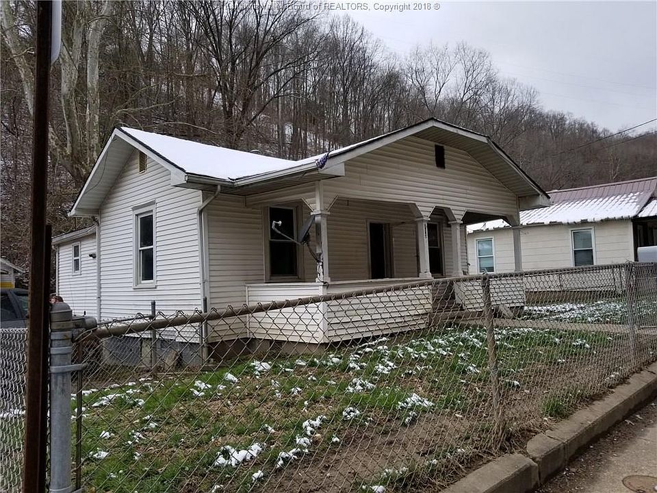 2nd image of 115 Garrison Ave