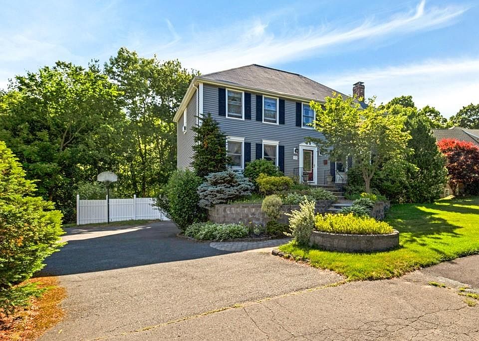 1st image of 35 Benevento Cir