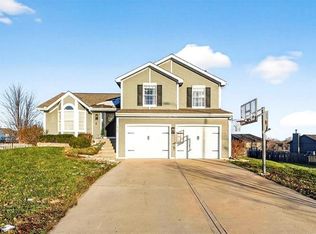 7916 NE 107th Ter, Kansas City, MO 64157