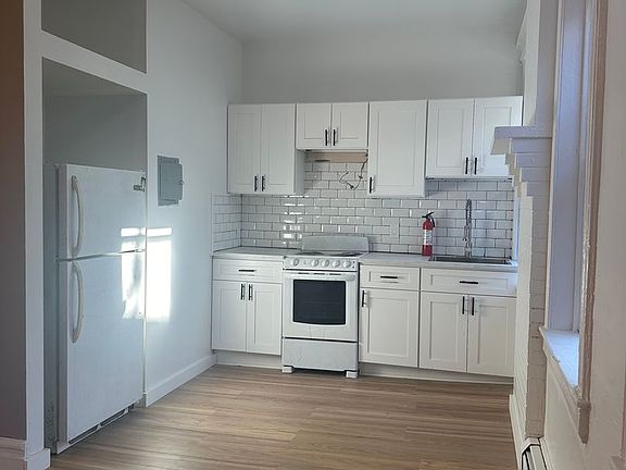 4th image of 35 Glenridge Ave APT 10