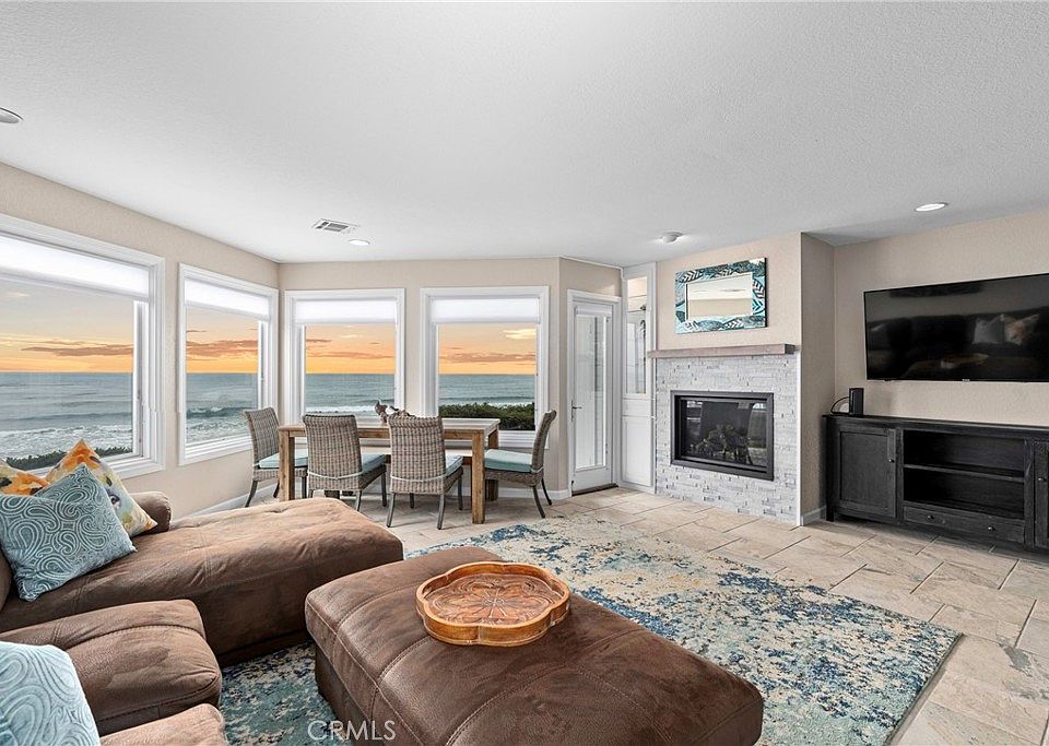 1st image of 9229 Balboa Ave APT 4