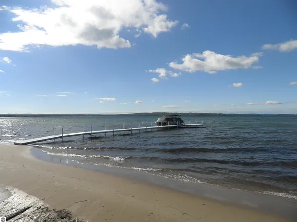 2491 N Us Highway 31 N, Traverse City, MI 49686