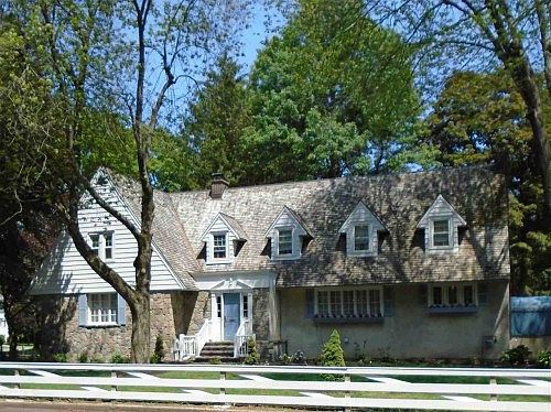 1st image of 115 Eastern Ave