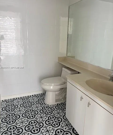 4000 Towerside Ter #1403 — Photo 20