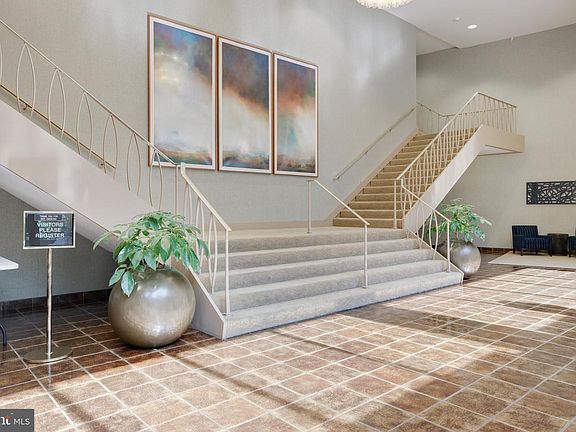 2nd image of 9039 Sligo Creek Pkwy APT 505