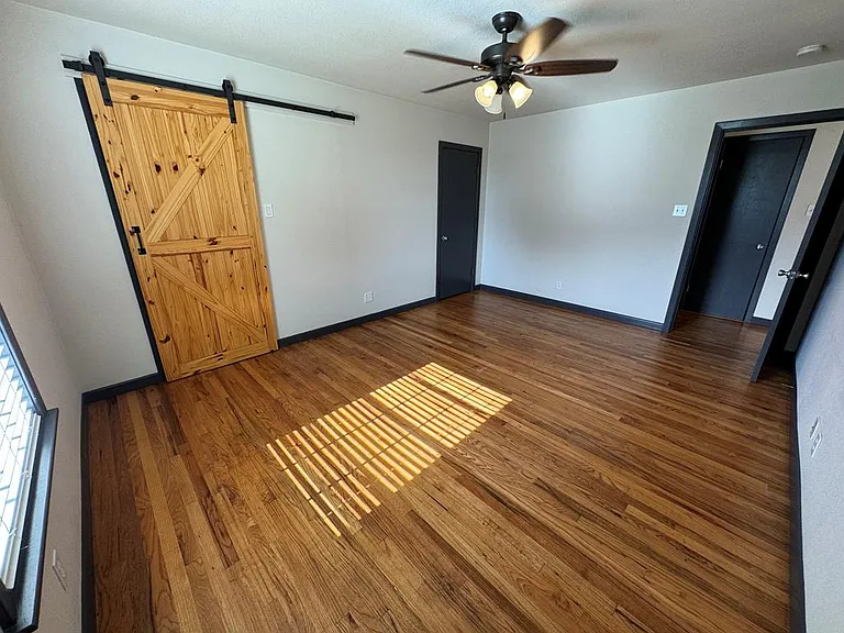 2078 Lower Crabapple Rd — Photo 23