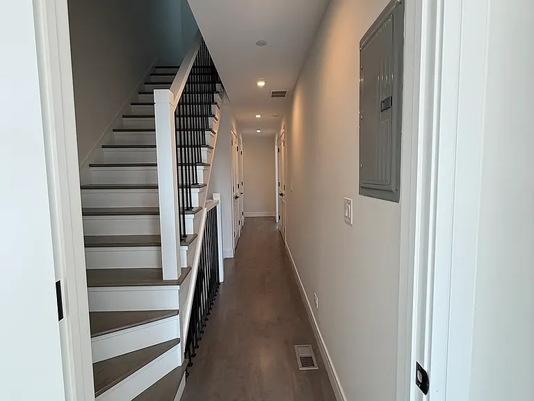 719 N Elizabeth St #3N — Photo 8
