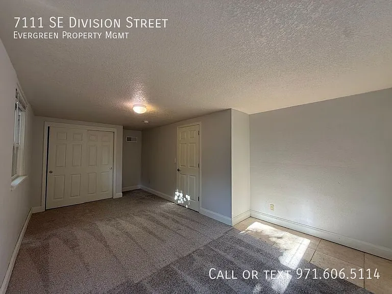 7111 SE Division St — Photo 15