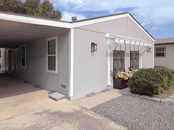 4th image of 623 N Blue Spruce Dr