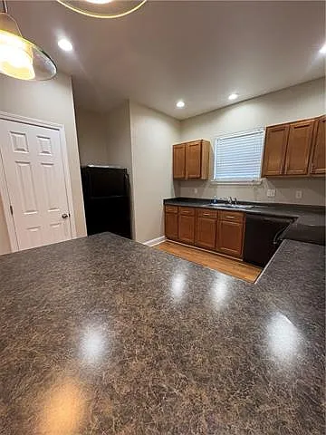 519 Fairmont St — Photo 4