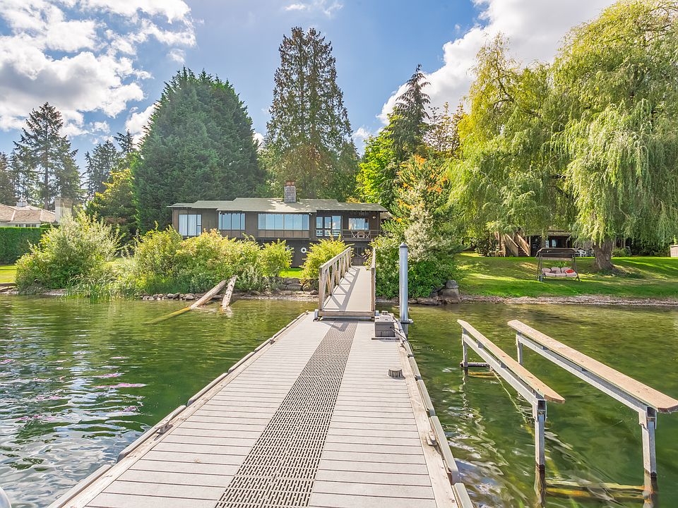 1st image of 3404 W Lake Sammamish Pkwy NE
