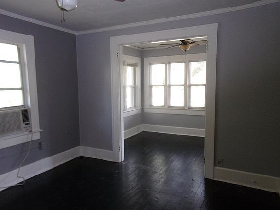 3rd image of 610 5th Ave N APT 21