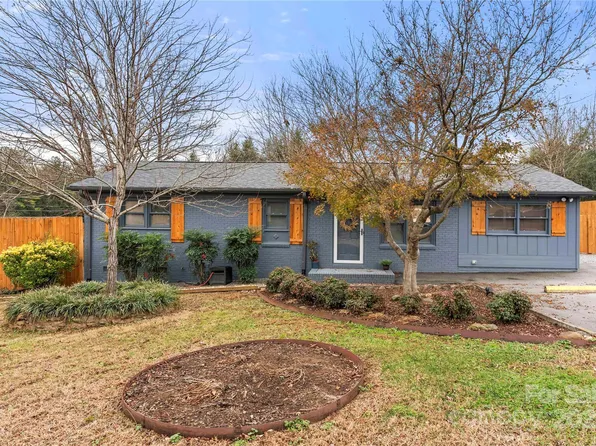 2311 Maplewood Dr, Gastonia, NC 28052