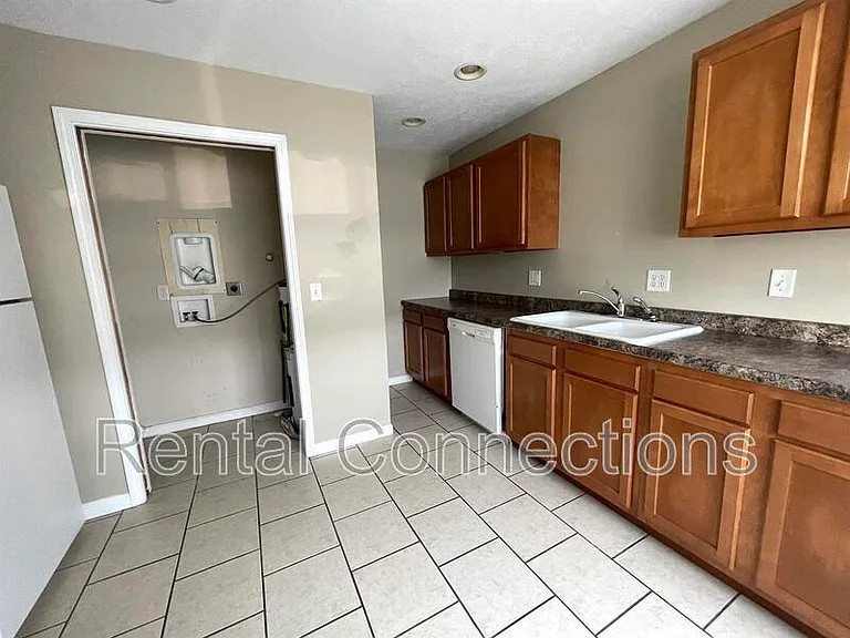 1307 W White St #B — Photo 4