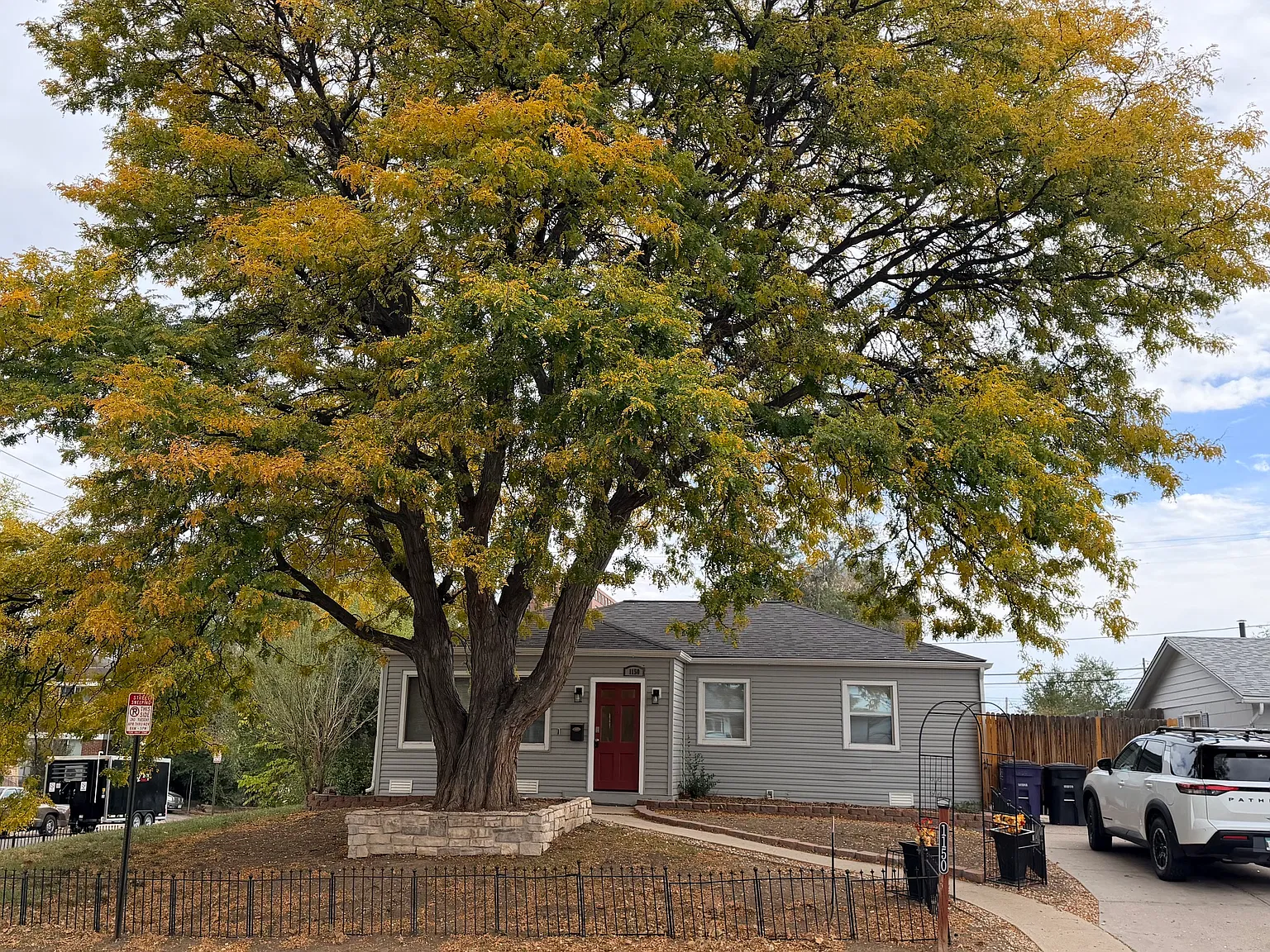 3 bed, 1200 sqft, $2,595 — Photo 2