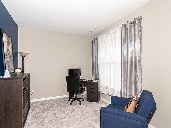 4th image of 10508 Pintail Ln