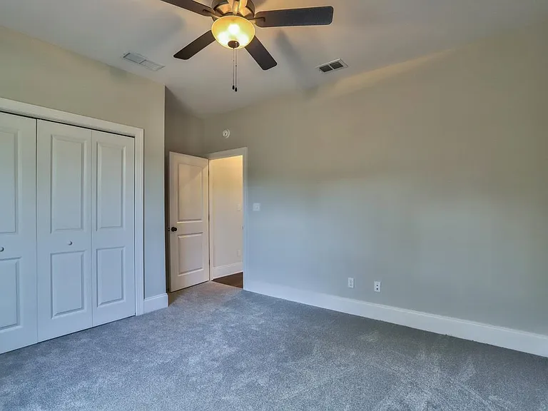 43 Sarlan Garden Dr — Photo 30