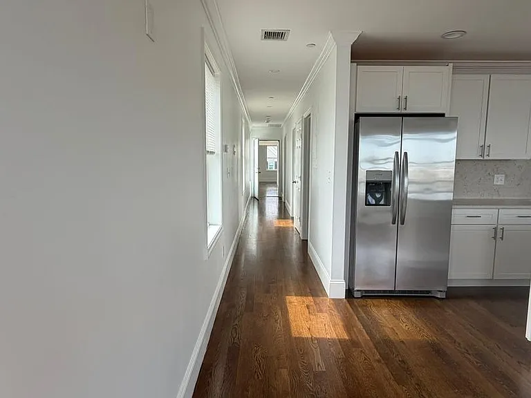 Crescent 375 Investment LLC — Photo 8