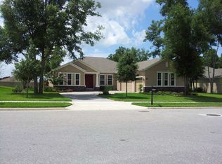 2324 Parkside Meadow Dr, Apopka, FL 32712