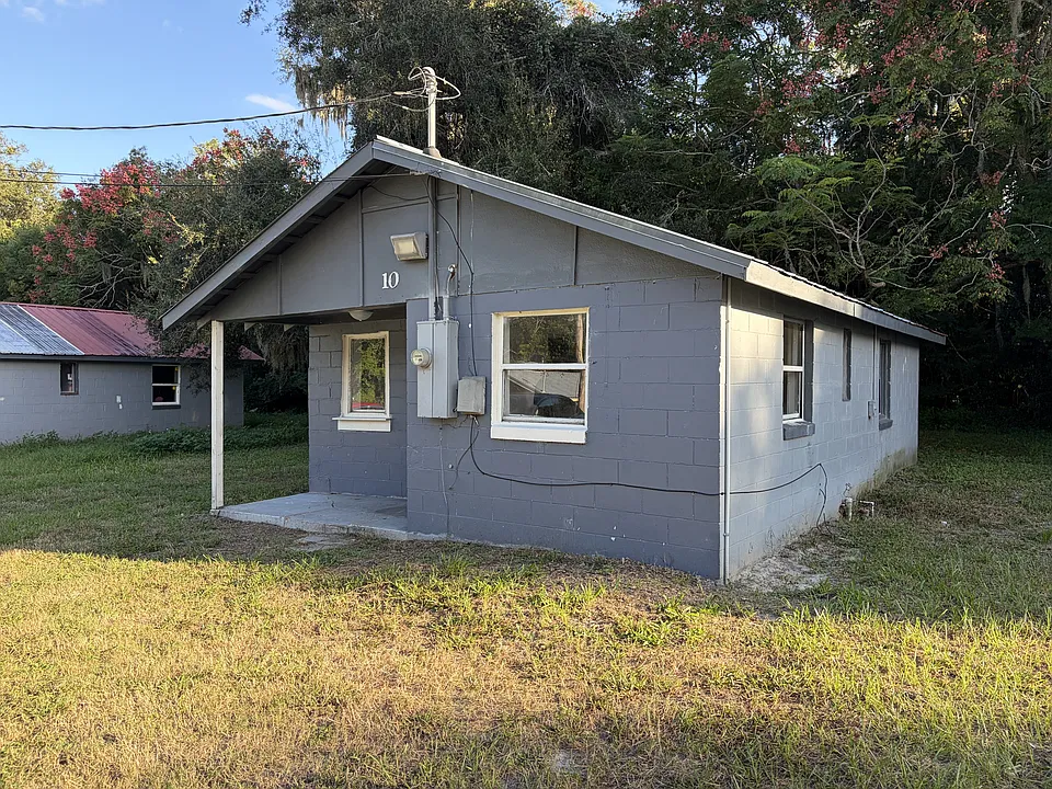 10 Lenox Ct