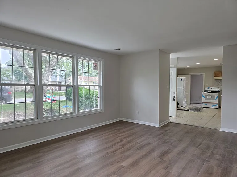 127 Kenmar Dr — Photo 8