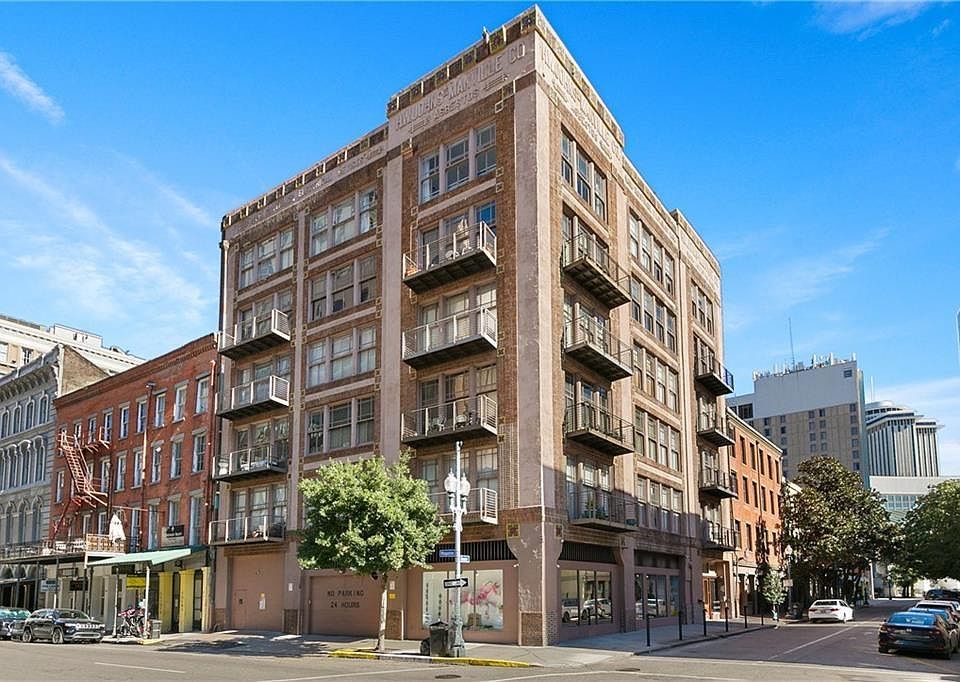 1st image of 441 Gravier St APT 11