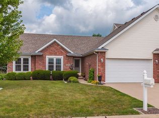 2010 Farm Dr, Normal, IL 61761