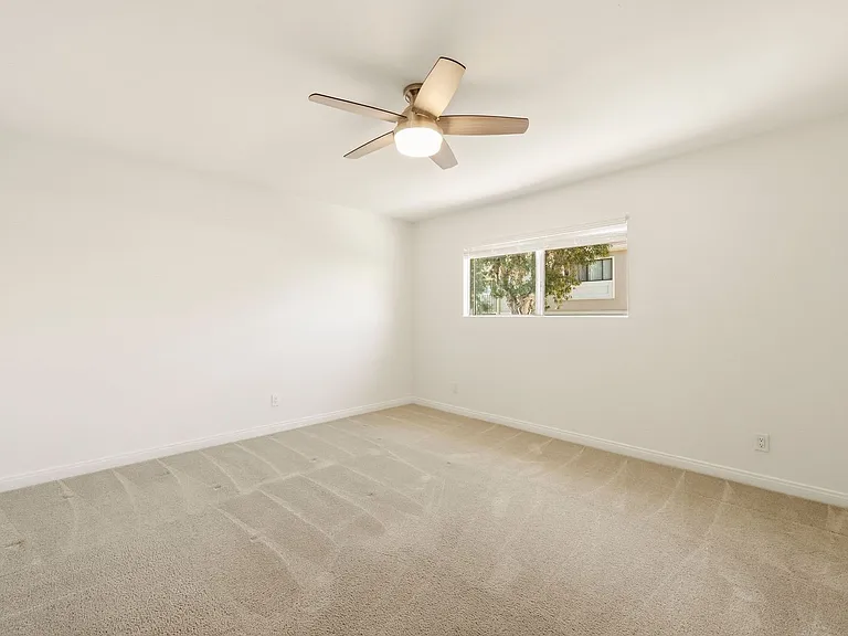 839 Del Mar Downs Rd #D — Photo 24