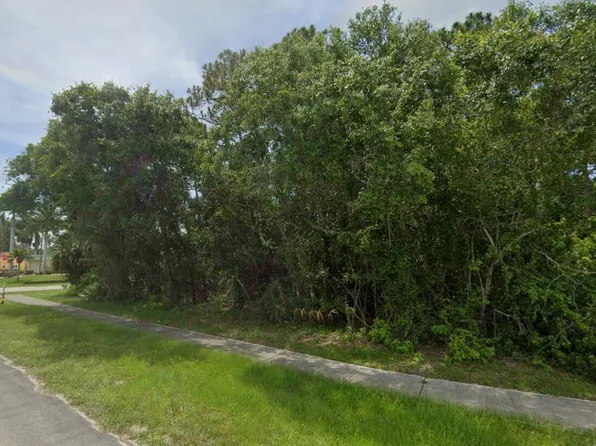 308 E Midway Road, Fort Pierce, FL 34982
