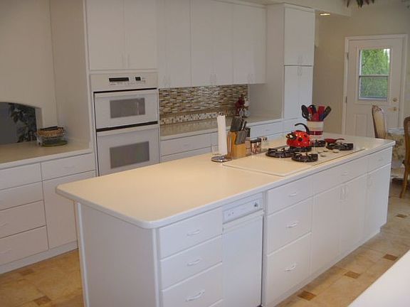 5th image of 1221 E Country Club Dr