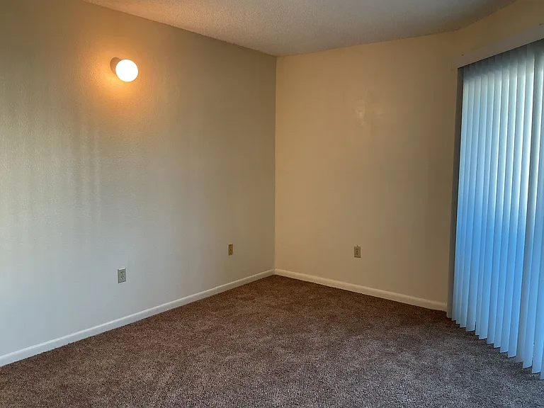 411 E Park St — Photo 13